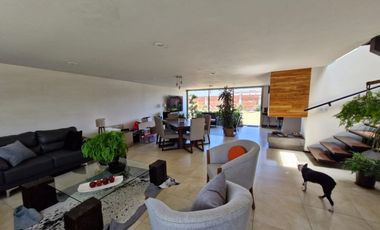 VENTA EN BOSQUES DE LAS FUENTES CALIMAYA, JARDIN CON MAS DE 350m2