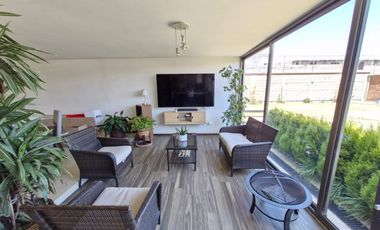 VENTA EN BOSQUES DE LAS FUENTES CALIMAYA, JARDIN CON MAS DE 350m2