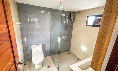 Rizal, House for Sale in Inarawan, Rizal at ParkHills Executive Village, 3-Bedroom 3BR