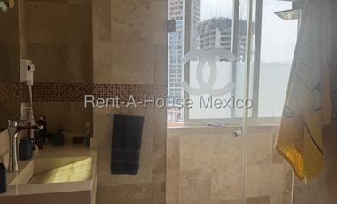 Penthouse en Venta en Hacienda de las Palmas, Huixquilucan