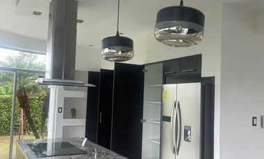 VENTA DE CASA EN URB. ROYAL TENIS CLUB