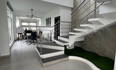 VENTA DE CASA EN URB. ROYAL TENIS CLUB