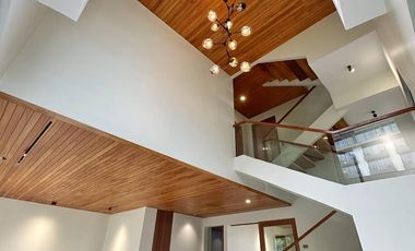 Experience Refined Living: Stunning 509 sqm House for Lease in McKinley West