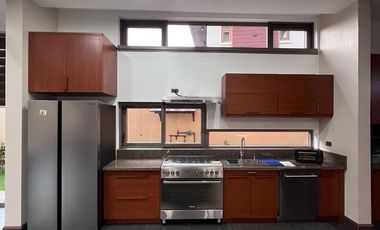 FOR SALE: PREMIUM 2 STOREY MODERN HOUSE & LOT WITH BASEMENT PARKING