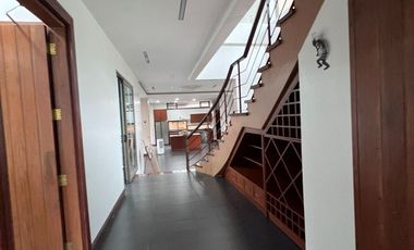 FOR SALE: PREMIUM 2 STOREY MODERN HOUSE & LOT WITH BASEMENT PARKING