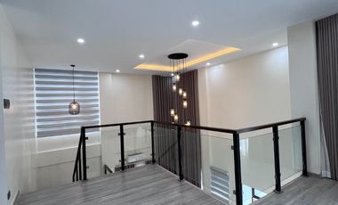 FOR SALE: TAGAYTAY HIGHLANDS 2-STOREY PREMIUM MODERN HOME.