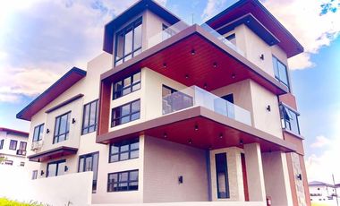 FOR SALE: MODERN CONTEMPORARY BRAND NEW HOUSE & LOT IN MONDIA NUVALI CALAMBA LAGUNA CITY ACROSS MIRIAM COLLEGE.