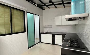 2-story townhome for sale, Time Home Romyen project, 3 bedrooms, 2 bathrooms, size 22 sqw., usable area 135 sq m., Chaloem Phrakiat Rama 9 Road, Soi 3