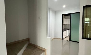 2-story townhome for sale, Time Home Romyen project, 3 bedrooms, 2 bathrooms, size 22 sqw., usable area 135 sq m., Chaloem Phrakiat Rama 9 Road, Soi 3