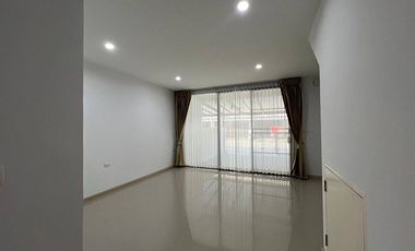 2-story townhome for sale, Time Home Romyen project, 3 bedrooms, 2 bathrooms, size 22 sqw., usable area 135 sq m., Chaloem Phrakiat Rama 9 Road, Soi 3
