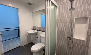2-story townhome for sale, Time Home Romyen project, 3 bedrooms, 2 bathrooms, size 22 sqw., usable area 135 sq m., Chaloem Phrakiat Rama 9 Road, Soi 3