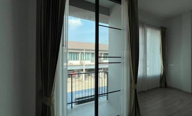 2-story townhome for sale, Time Home Romyen project, 3 bedrooms, 2 bathrooms, size 22 sqw., usable area 135 sq m., Chaloem Phrakiat Rama 9 Road, Soi 3