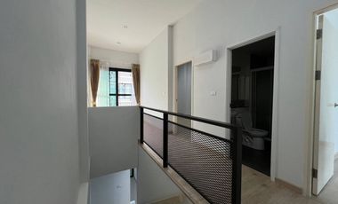 2-story townhome for sale, Time Home Romyen project, 3 bedrooms, 2 bathrooms, size 22 sqw., usable area 135 sq m., Chaloem Phrakiat Rama 9 Road, Soi 3