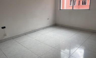 Rento Suite en La Av. 10 de Agosto , Quito , Ecuador.