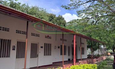 Vendemos finca con piscina privada