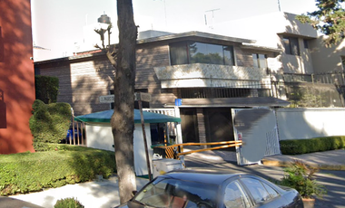 REMATE DE CASA CERCANA A CALZADA TAXQUEÑA Y AV. CANAL NACIONAL