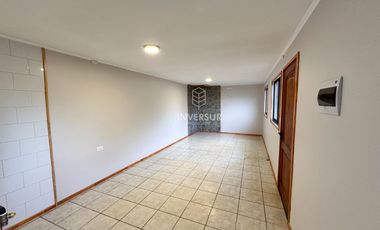 Casa De 2 Pisos En Sector Aguas Del Obispo Camino A Niebla