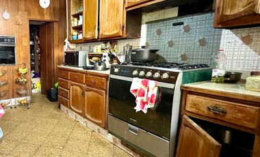 CASA FRENTE AL PARQUE! Para Vivienda, Constructoras e Inversionistas. ‼