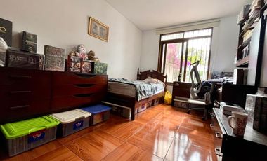 CASA FRENTE AL PARQUE! Para Vivienda, Constructoras e Inversionistas. ‼