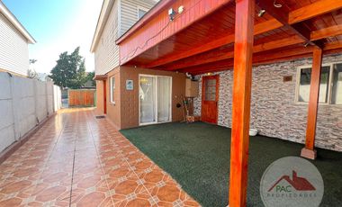 Se vende linda casa en interior de microbarrio Alba 1 lo Campino, 3 dormitorios