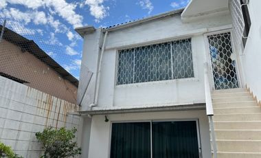 VENTA CASA URDESA CENTRAL DE OPORTUNIDAD