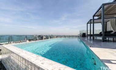 Compact 2 Bedroom, 1 Bathroom Condo with City and Sea View