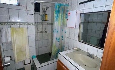 VENDO CASA CONSERVADA EN MAGDALENA CERCA A LA PERA DEL AMOR