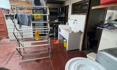 VENDO CASA CONSERVADA EN MAGDALENA CERCA A LA PERA DEL AMOR