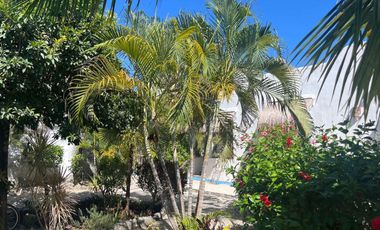 30 metros de frente sobre Calle 7, La Veleta – Increíble terreno con construcción