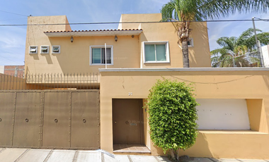 CASA EN VENTA EN ZIRATE LA PIEDAD MICHOACAN