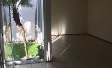 RENTO CASA MODERNA EN CUERNAVACA, CONDOMINIO DE 12 CASAS, SEGURIDAD, UBICACIÓN