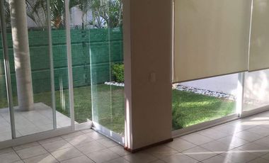 RENTO CASA MODERNA EN CUERNAVACA, CONDOMINIO DE 12 CASAS, SEGURIDAD, UBICACIÓN