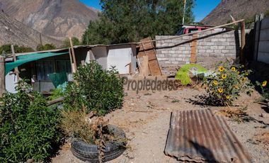 Venta de casa de 3D, 2B, amplio estacionamiento. Terreno de 450 m2. Rivadavia, Valle del Elqui. $65 millones