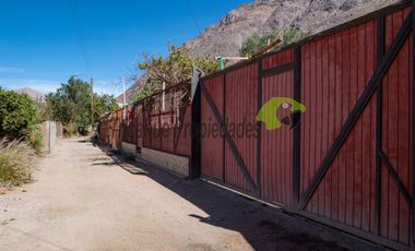 Venta de casa de 3D, 2B, amplio estacionamiento. Terreno de 450 m2. Rivadavia, Valle del Elqui. $65 millones