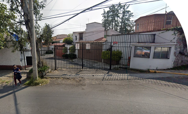Venta de Casa en Remate, Zona estratégicamente ubicada cerca de Universidad Anáhuac, Olivar de los Padres, Álvaro Obregón, CDMX