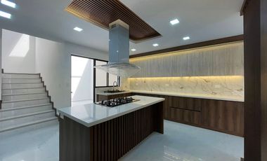 𝐄𝐬𝐩𝐞𝐜𝐭𝐚𝐜𝐮𝐥𝐚𝐫 𝐂𝐚𝐬𝐚 𝐞𝐧 𝐕𝐞𝐧𝐭𝐚 𝐞𝐧 𝐉𝐚𝐯𝐢𝐞𝐫 𝐋𝐨𝐲𝐨𝐥𝐚- Azogues