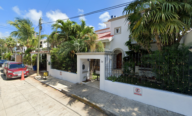 Casa en Remate en Supermanzana 2°, Cancún, Quintana Roo