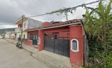 VENTA DE CASA GRANDE EN AVENIDA CENTRAL NORTE, COL. SAN ANTONIO, LAS ROSAS, CHIAPAS