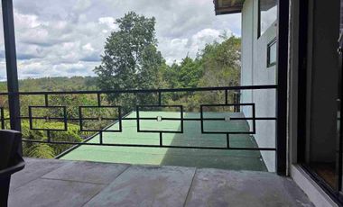 Venta Casa   Campestre de Lujo en el Bosque,  Para Estrenar, Excelente Ubicación, doble proposito:residencial y/o comercial.
