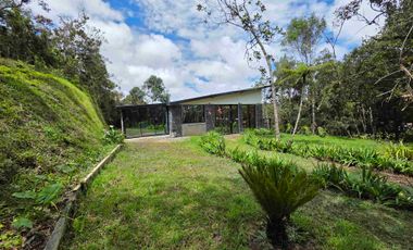 Venta Casa   Campestre de Lujo en el Bosque,  Para Estrenar, Excelente Ubicación, doble proposito:residencial y/o comercial.