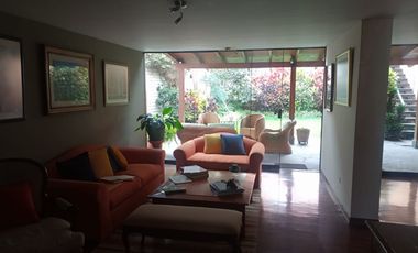 HERMOSA CASA VISTA PARQUE SURCO LIMITE MIRAFLORES