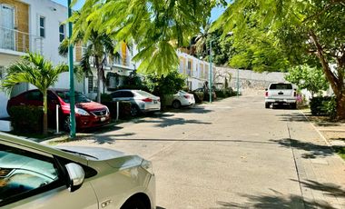 CONDOMINIO BAHIA ZIHUATANEJO (POR LAS SALINAS)