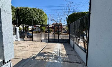 CASA EN VENTA EN COLONIA JARDINES ALCALDE, GUADALAJARA JALISCO.