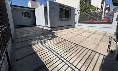 CASA EN VENTA EN COLONIA JARDINES ALCALDE, GUADALAJARA JALISCO.