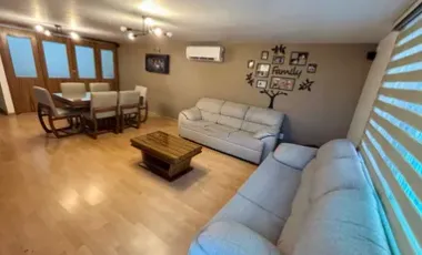 CASA EN VENTA EN COLONIA JARDINES ALCALDE, GUADALAJARA JALISCO.