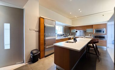 DEPARTAMENTO DE LUJO EN RENTA EN COUNTRY CLUB AMUEBLADO, ZAPOPAN