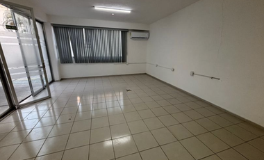Oficina en renta en Ciudad del Carmen 📍 Calle 47 x 26