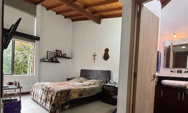 Casa en arriendo en El Escobero, Envigado