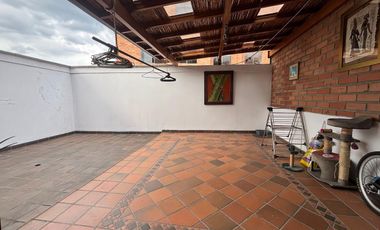 Casa en arriendo en El Escobero, Envigado