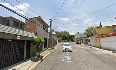 Casa en venta en Lomas de Cantera, Naucalpan, Estado de México